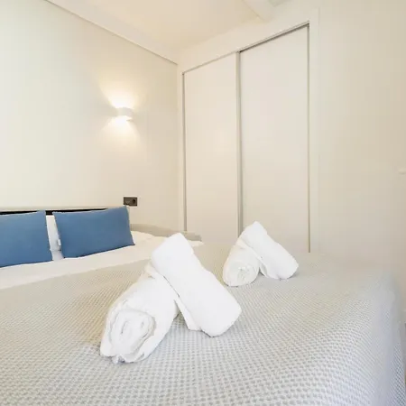With Minimalist Decor, Pool And Bbq, Two Minutes' Walk From Costabella Villa Marbella